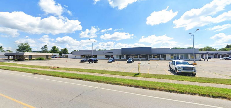 Fairfield Plaza - 2019 Street View (newer photo)